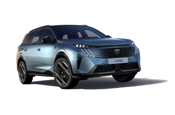 Peugeot e-5008 Front