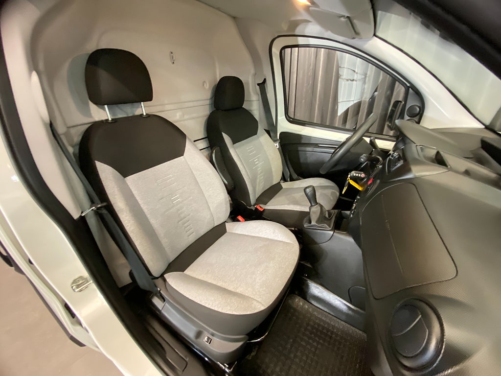 Car Image car-129924-a93099c6cc08eb74349d3fd8306f80a9