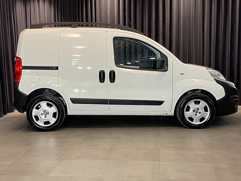 Car Image car-129924-bcc27c75bc13ae5504ad867bf82a50f1