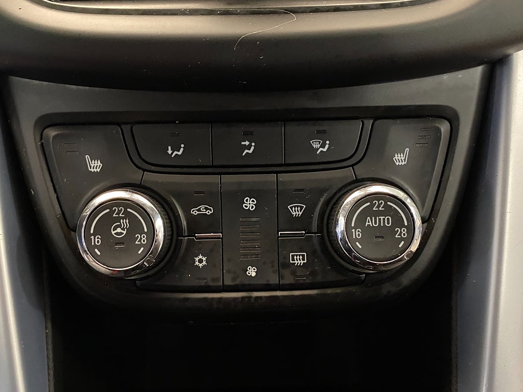 Car Image car-130727-144d62baa33cb85a8d28f049401755b6