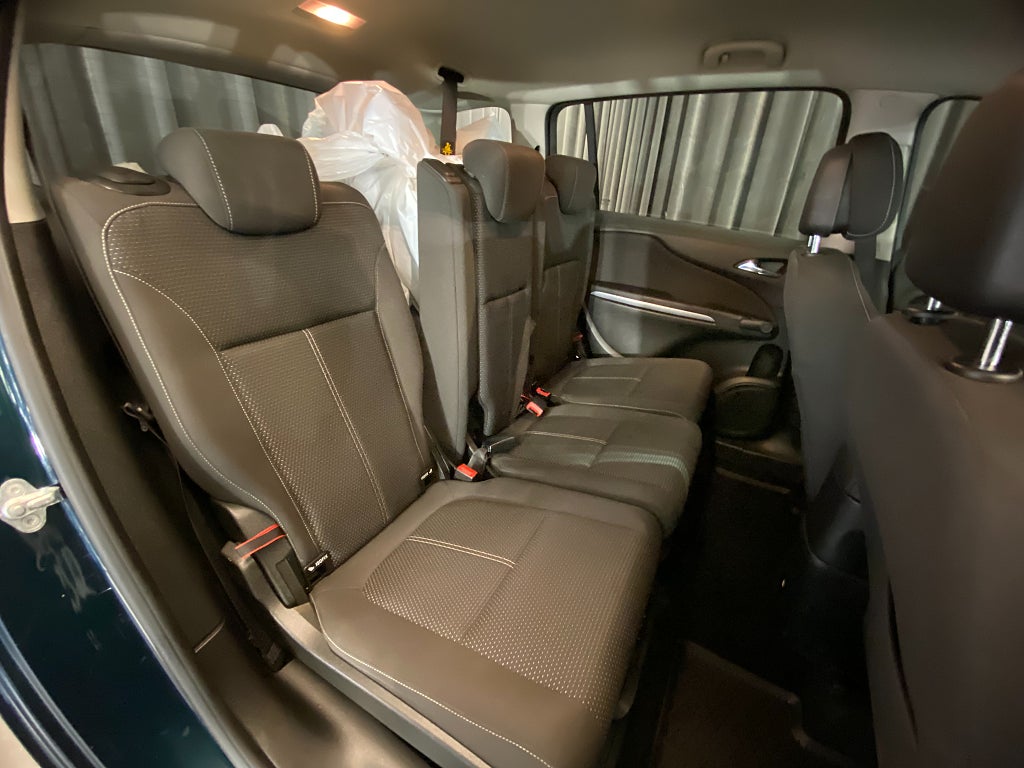 Car Image car-130727-220178ca16704dc08bb9d61158916055