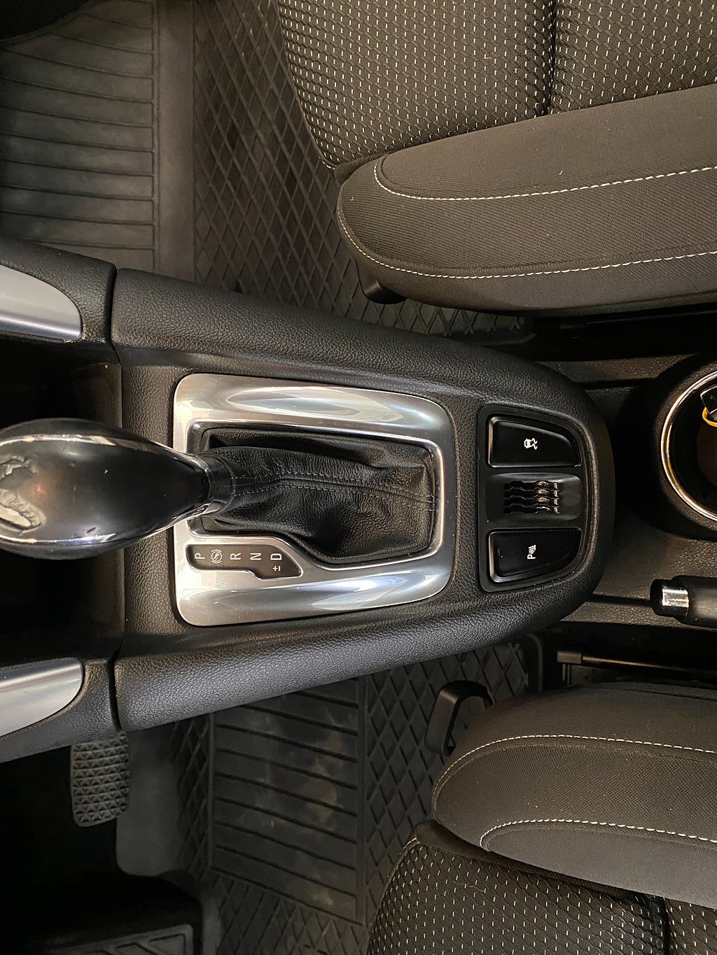 Car Image car-130727-f52ae9fae3c8bbfd764464b1966f3df6