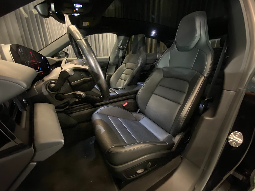 Car Image car-130854-406aed4d96cf3fa45efa37942ba41779