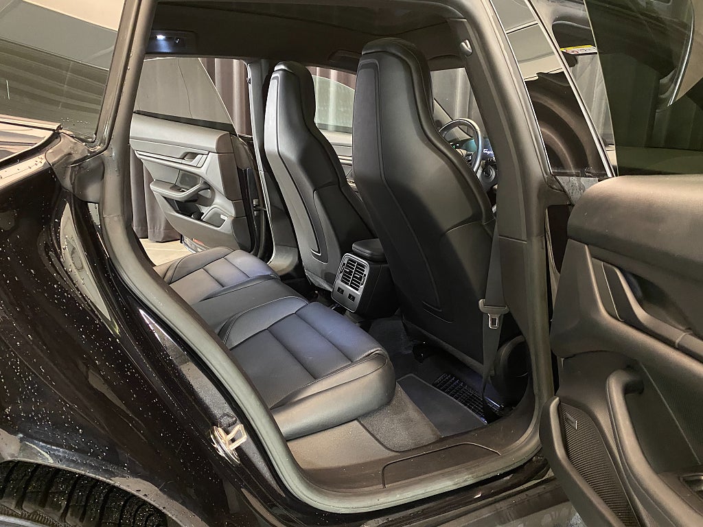 Car Image car-130854-512f2438dc4426146e48d4196b342f8b