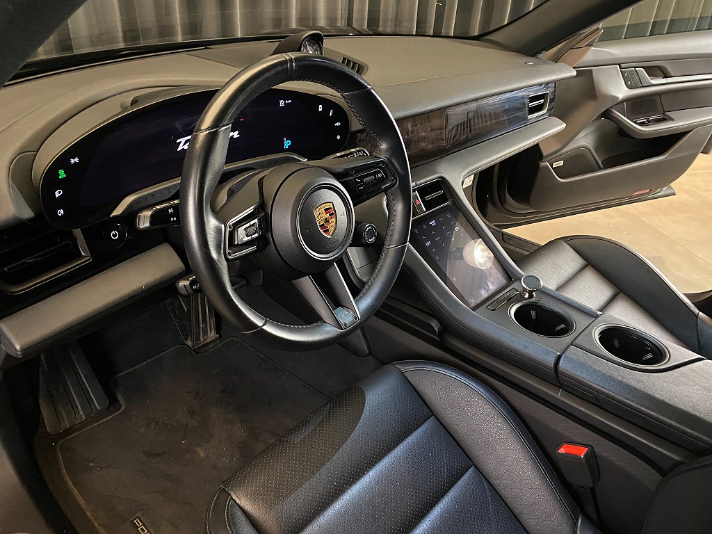 Car Image car-130854-9be53bc45cbcb7d4567dbe96c74f9407