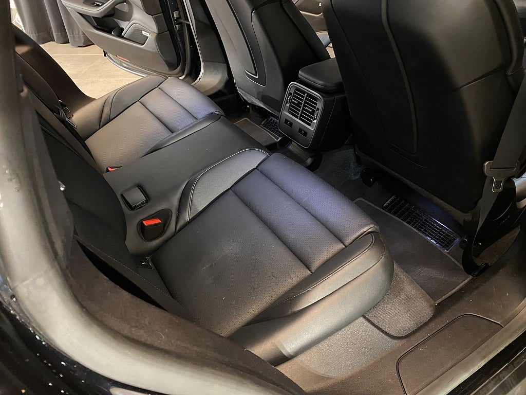 Car Image car-130854-bed1a70ccc6f2cfa6dff36372bcc8b12