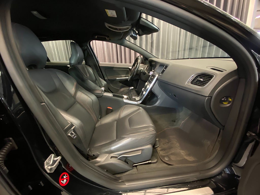 Car Image car-131351-7fa7b40e64a09d02e9cd1b2c7d743f86