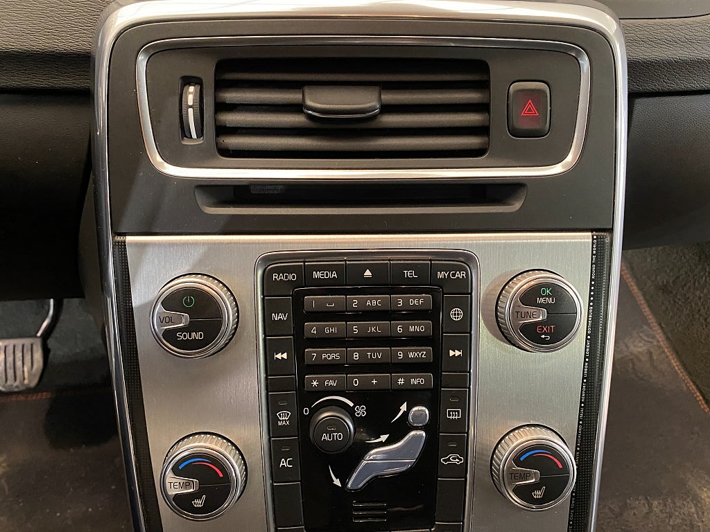 Car Image car-131351-884d82c53aafdb6a61d0cf7e95a55ecd