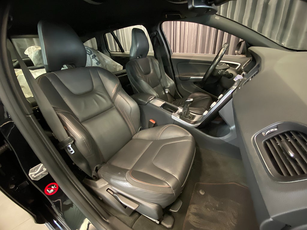 Car Image car-131351-e2f7af3fb83c5b27603cd5f3969ee918