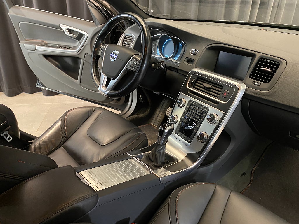 Car Image car-131351-faa44a35eb10fb4f3a3ab333dc317736