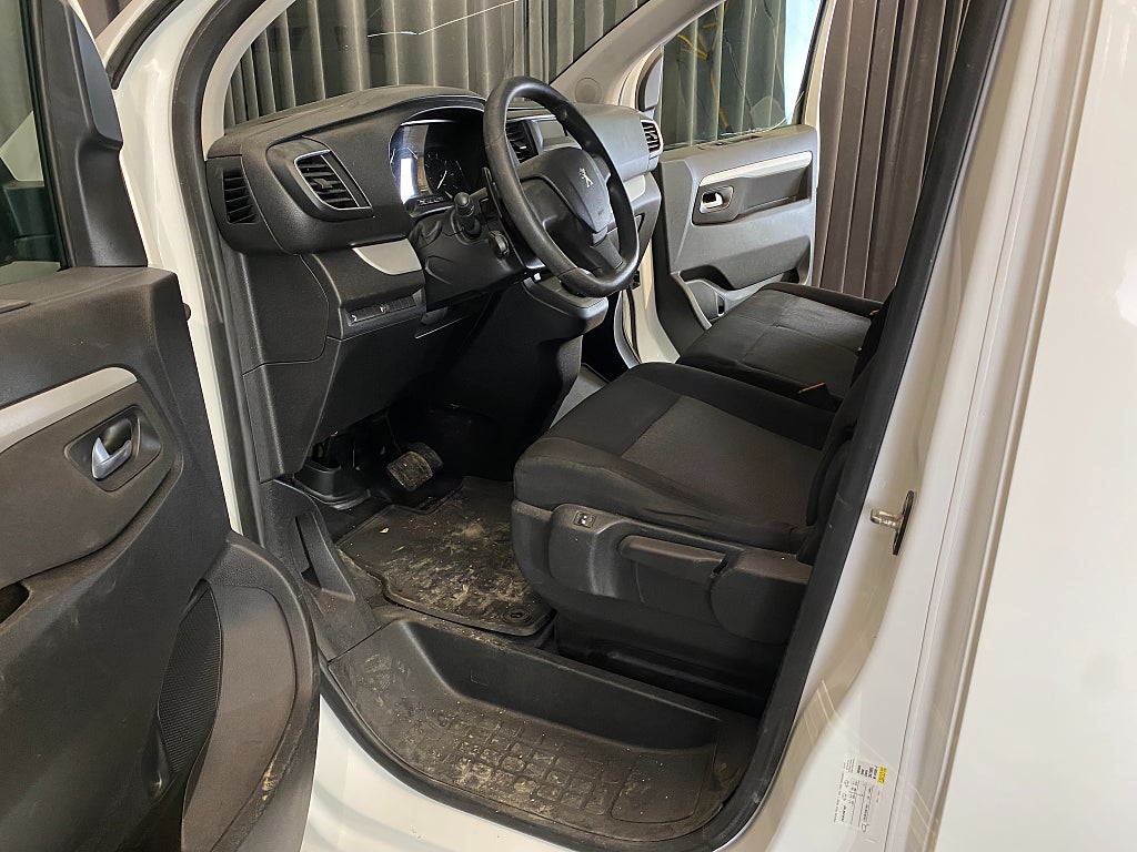 Car Image car-133726-52d7b1eb4751225ac5a1f212cedaf34d