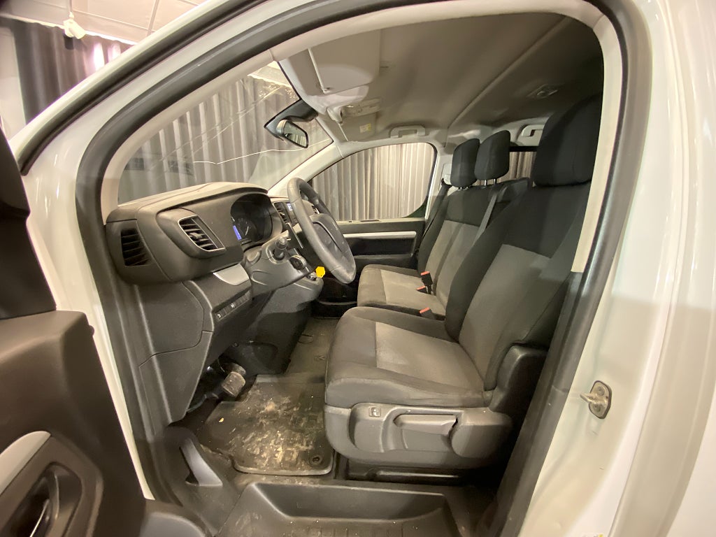 Car Image car-133726-ffb30c9d3e382672232ec653f396af14