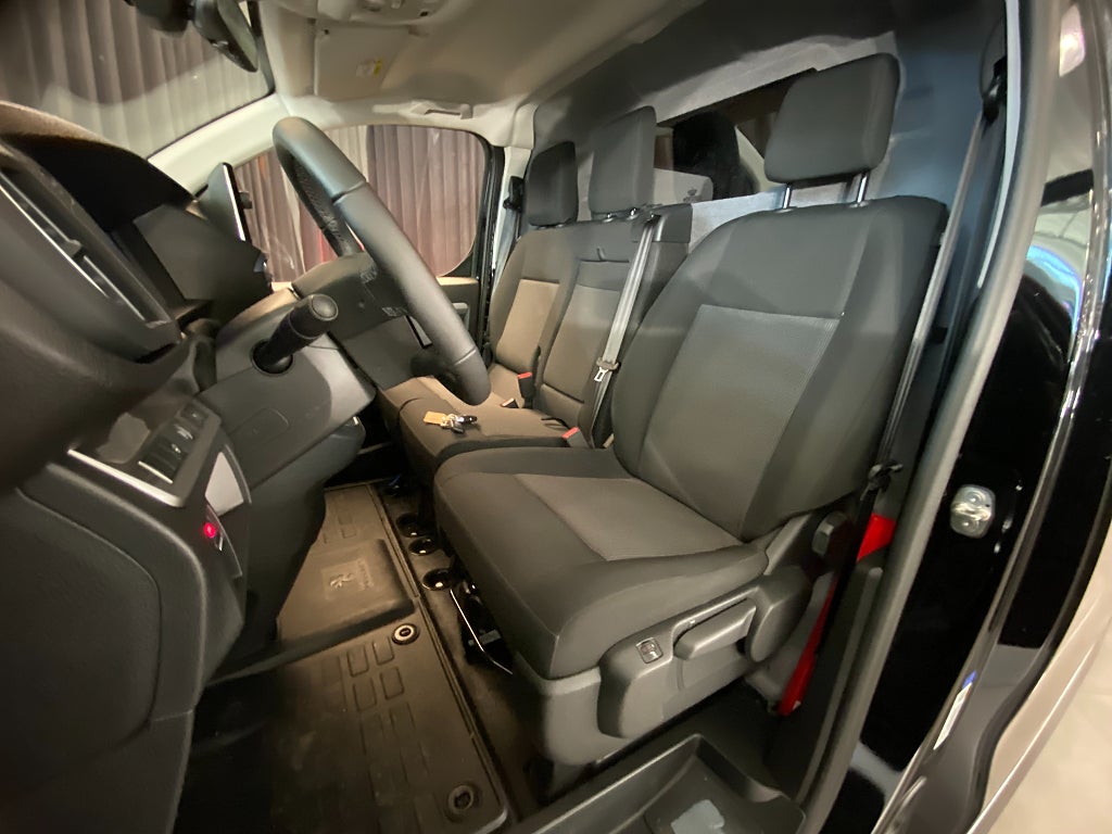 Car Image car-135924-52748c93e698c393b4d1d166eb2db555