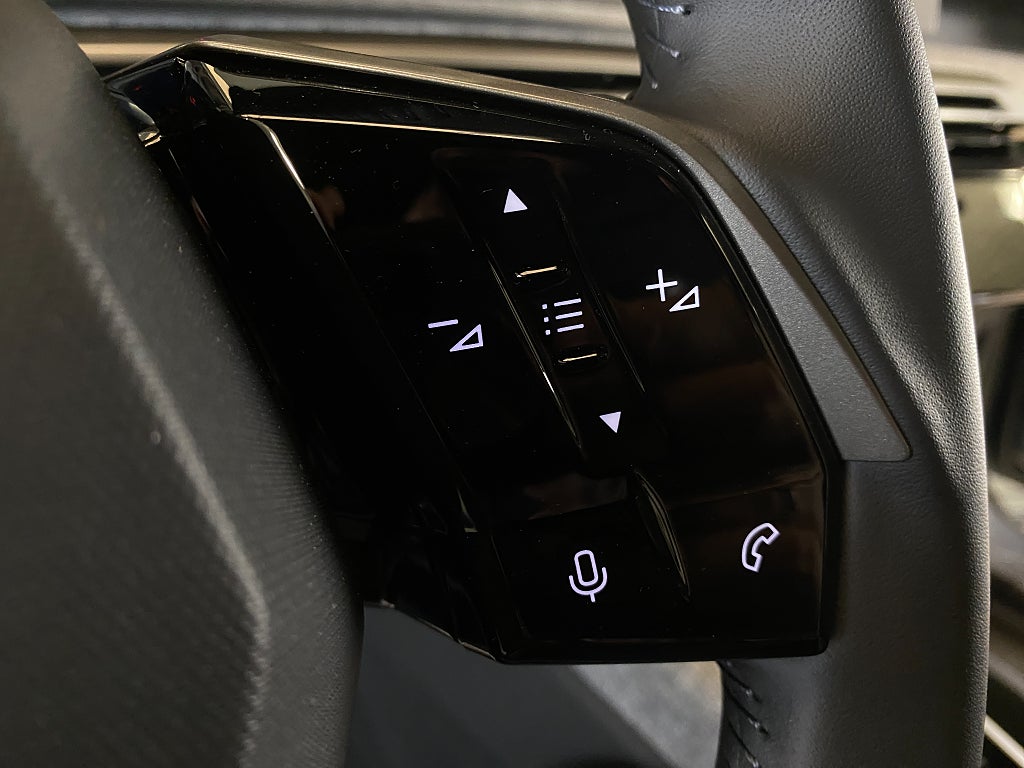 Car Image car-137132-1e1c150bd4e584165638e05ba23b1baf