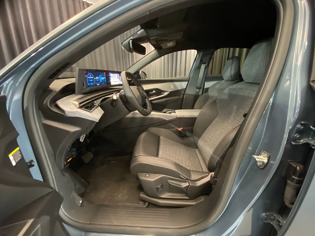 Car Image car-137132-3fc8f443fb82092d203aeb23acd83cf4