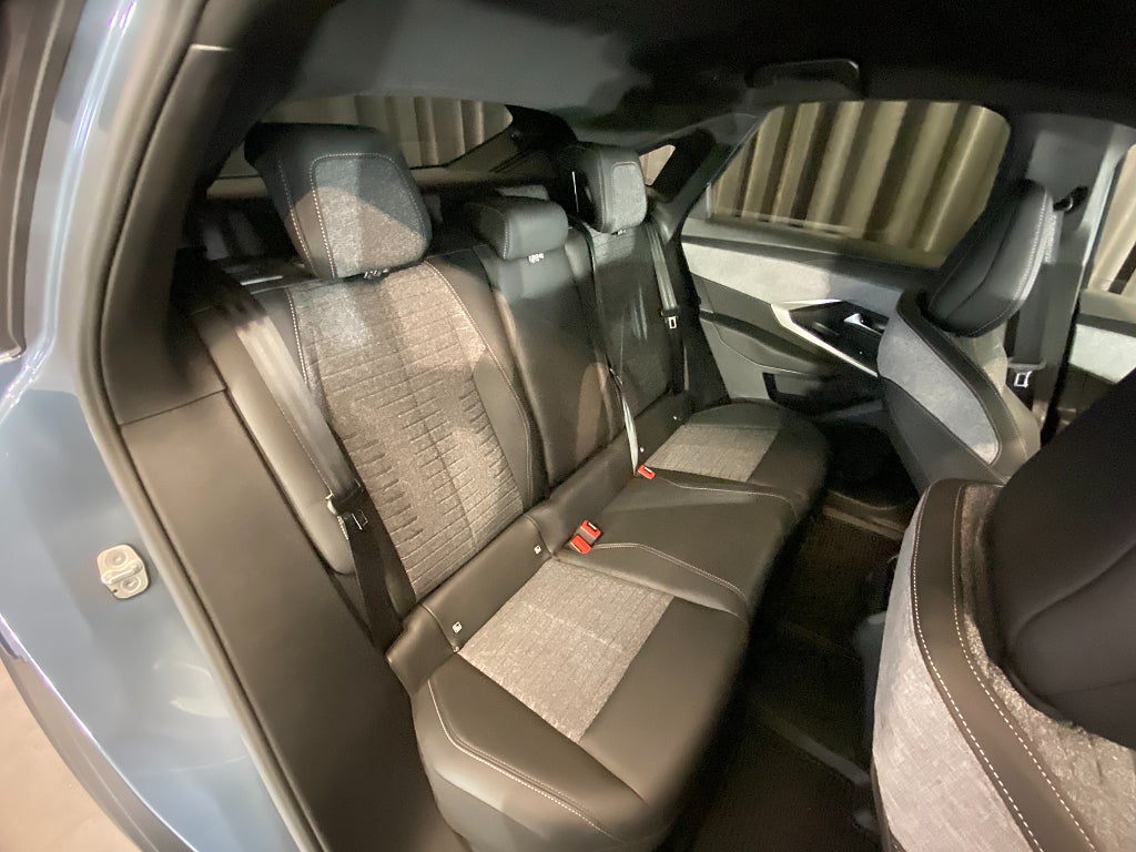 Car Image car-137132-64fed017235be497b80107af05ba41a3