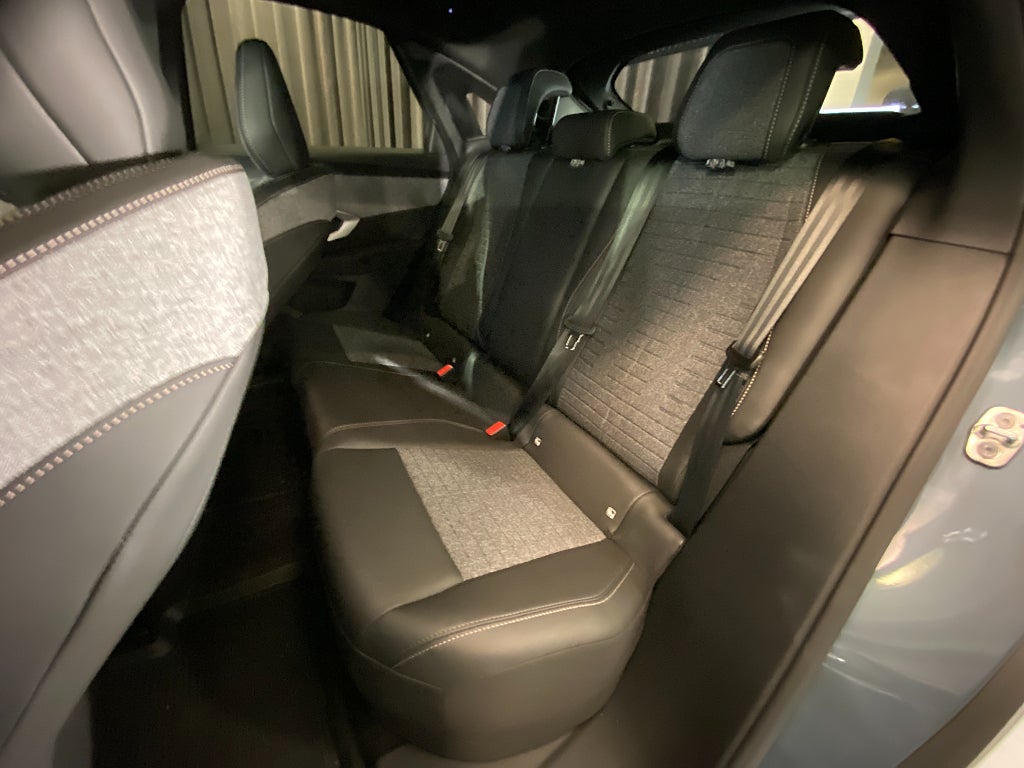 Car Image car-137132-aa321fe5bf28c56ac0c5bac8a1fb3190