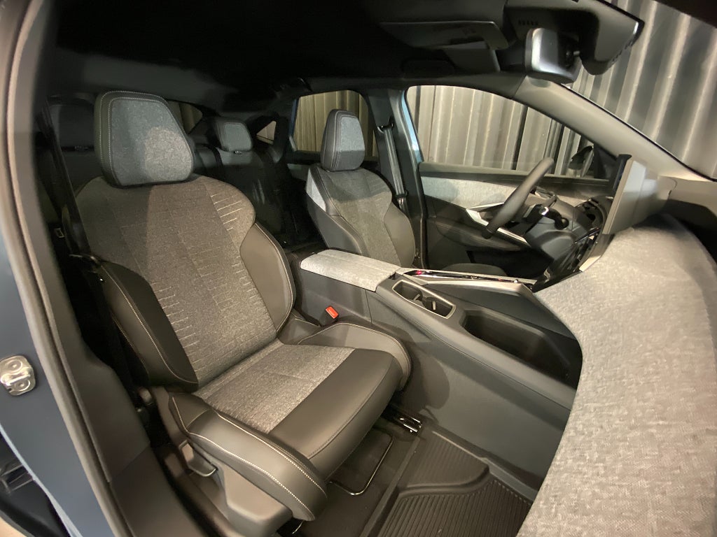 Car Image car-137132-bdef1a7b36868d235d094b9cdf6929c7