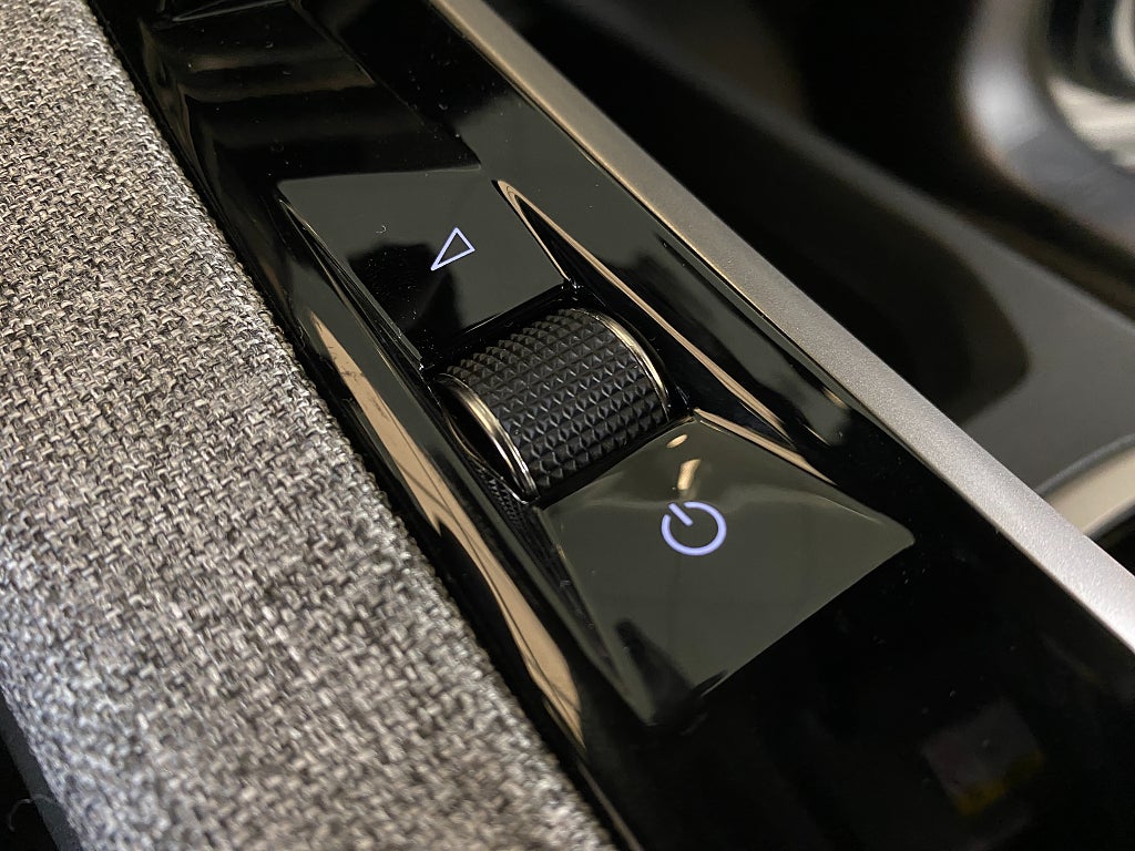 Car Image car-137132-f438d81f727eb47bd178dd616b7b144f