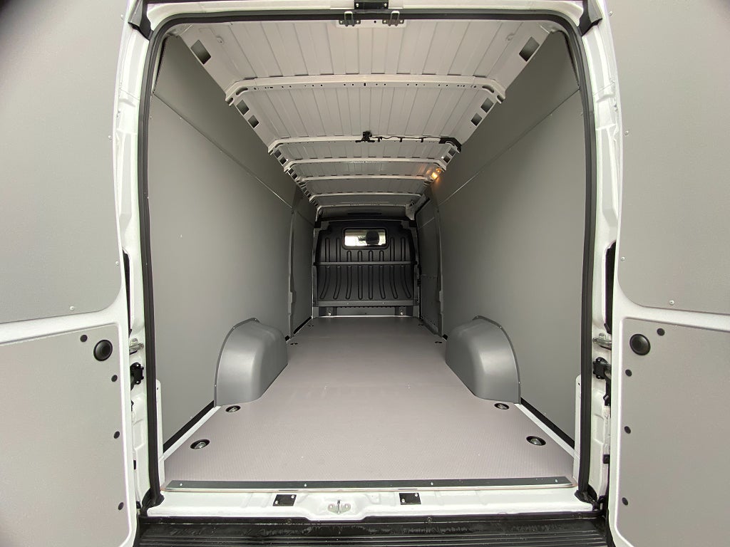 Car Image car-148918-5f3a49523bda25e68eafab72fd522757