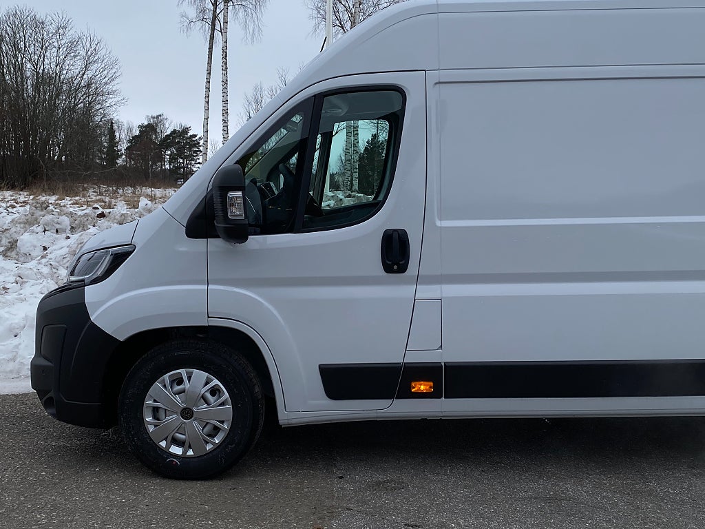 Car Image car-148918-e3dc63ca917b4cf851af762f7727034d