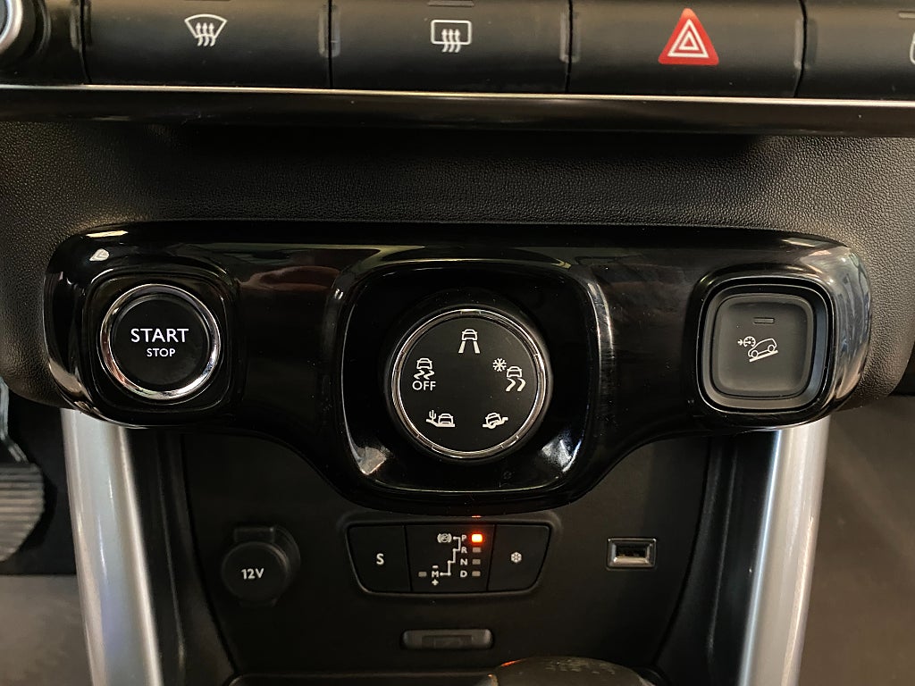 Car Image car-152712-7e40dae2e97029eee17922499d46fd39