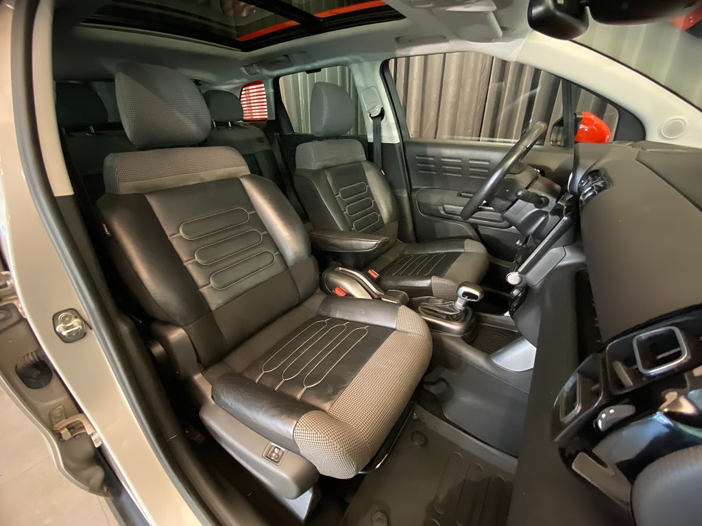 Car Image car-152712-a621ec2053a5c9a7a59559c75bbc2f7a