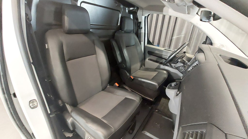 Car Image car-154336-1570cce9da1f4f0552d18b18b8e94e59