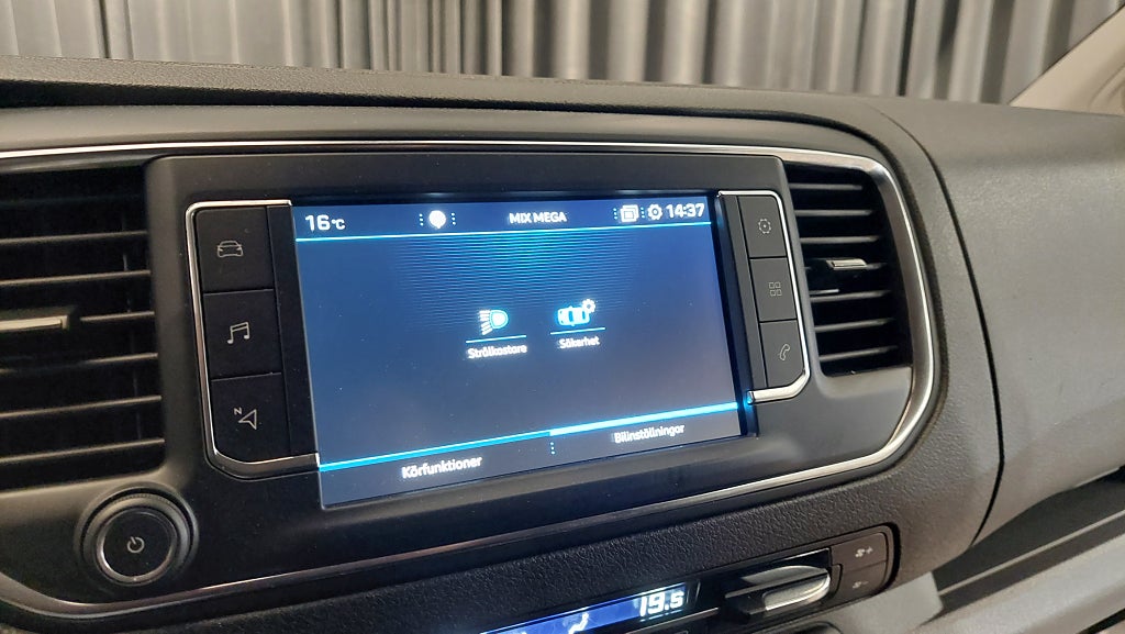 Car Image car-154336-25426d7ce3c69906e9bc73f25b7f741d
