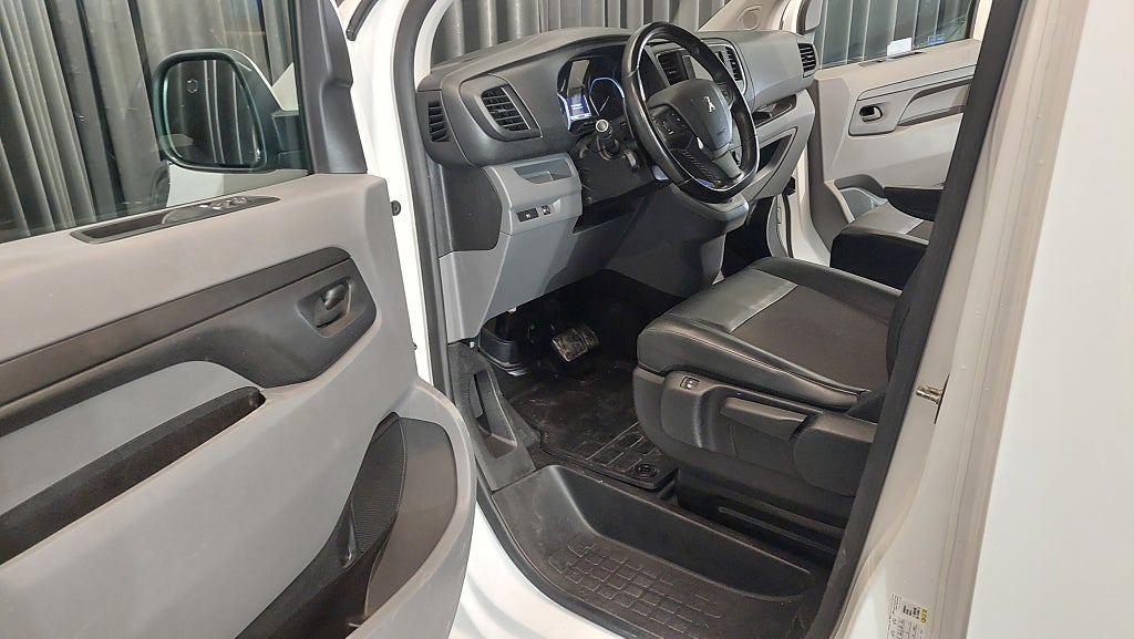 Car Image car-154336-2d9522567415c7bcd219a58b39de349c