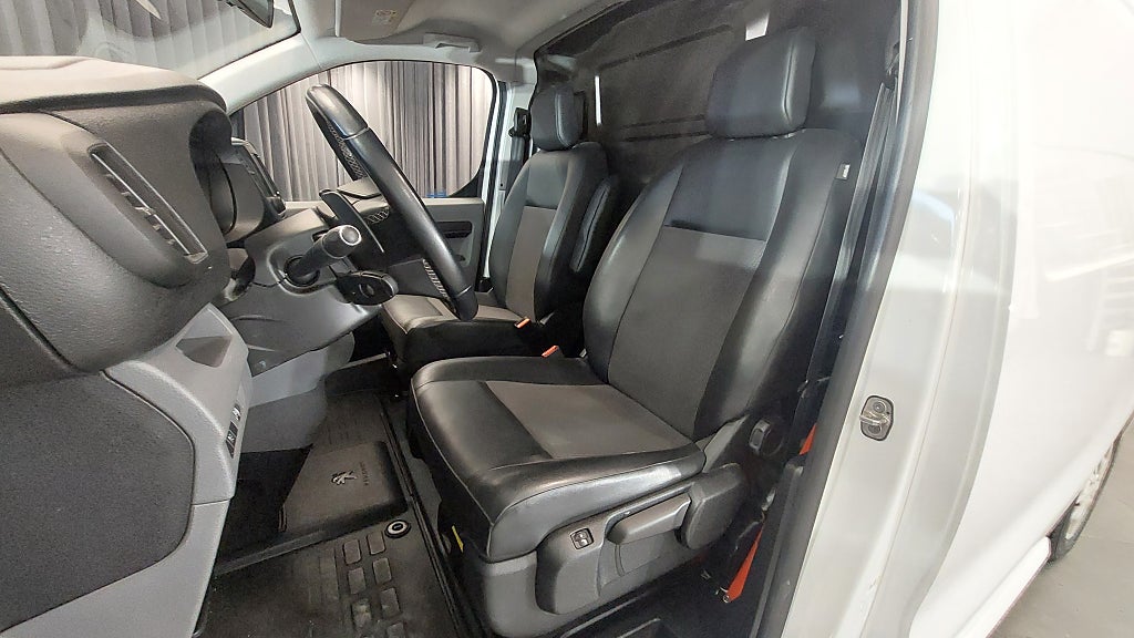 Car Image car-154336-37972ff145e0567d861aef677e6a5126