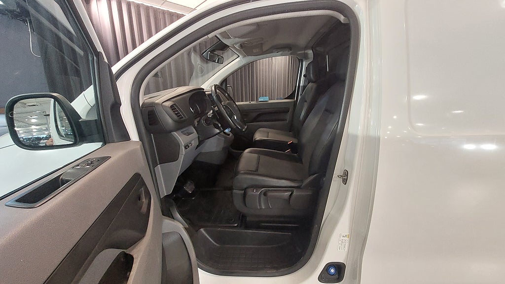 Car Image car-154336-c63f20f692b5017ded68df19d11cbc59