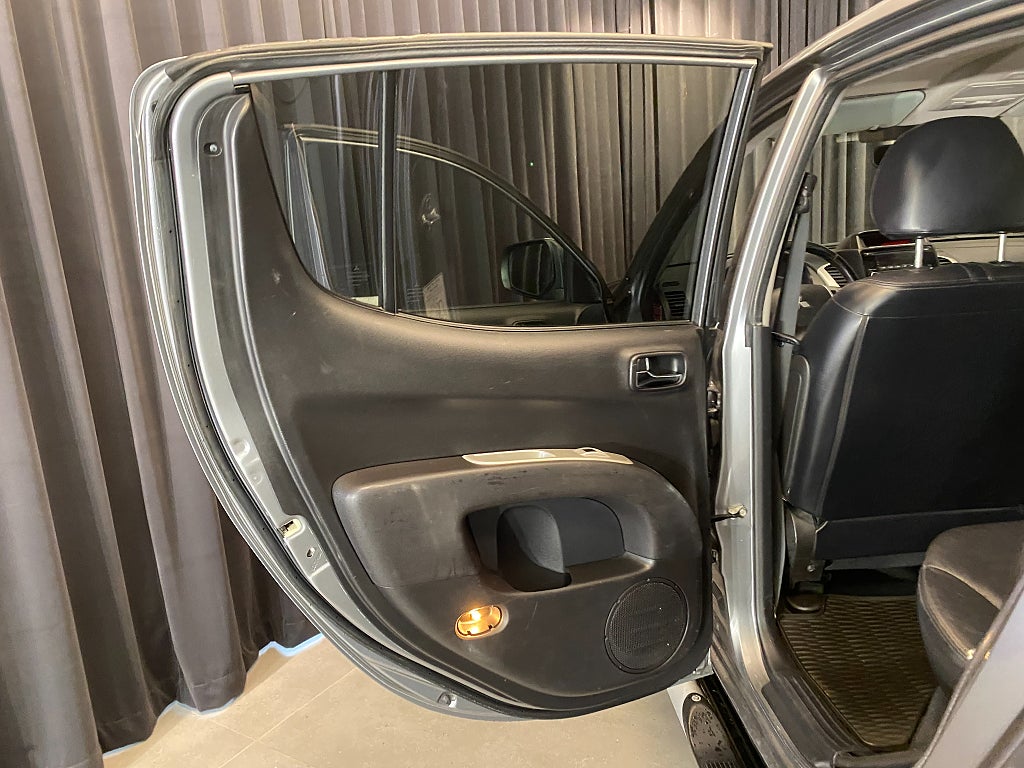 Car Image car-155498-9f353bb778334c191c5951b20143efb6