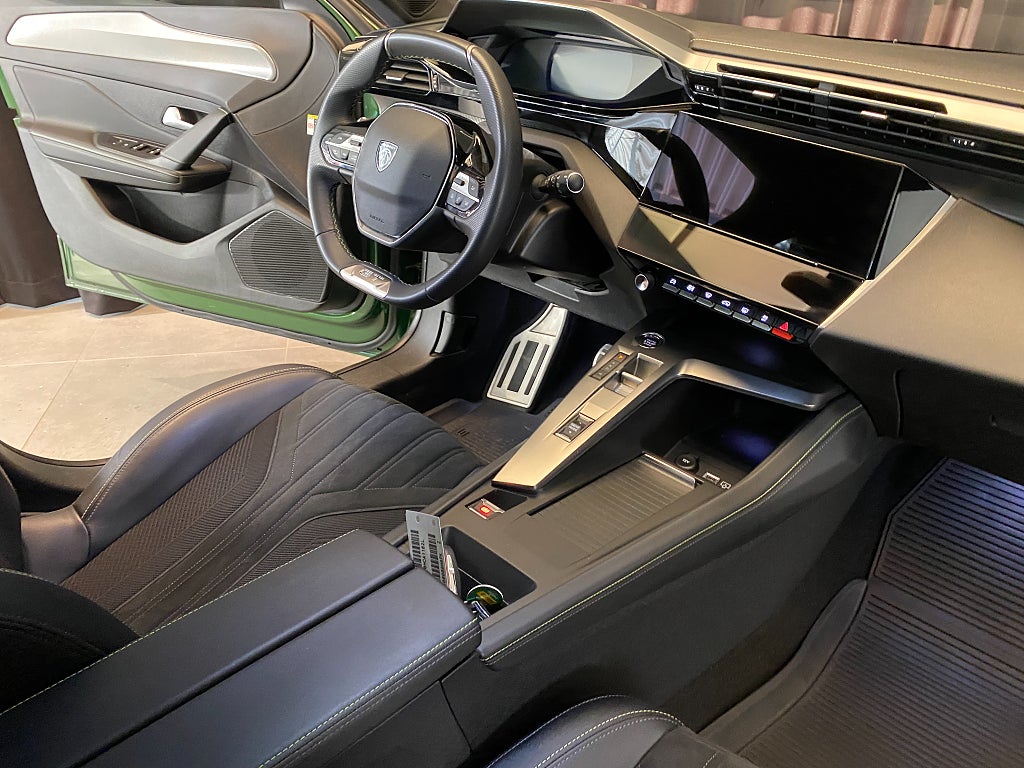 Car Image car-155565-45ce1949f983f083d715820bb4fed10f
