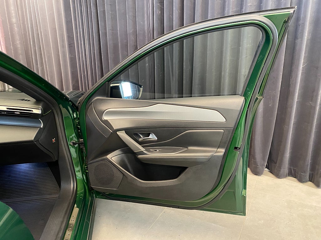 Car Image car-155565-7a4b8e93bec5e0f3449a3ec6893ff455