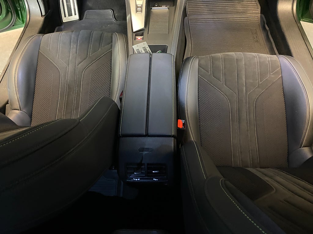 Car Image car-155565-90cce22d38d7388b448a75f6615287dd