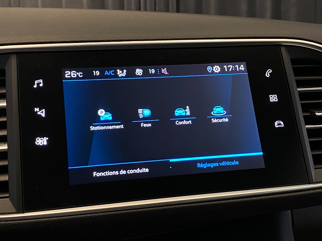 Car Image car-155569-4283a8e7059568d2ae346885bd4516ec