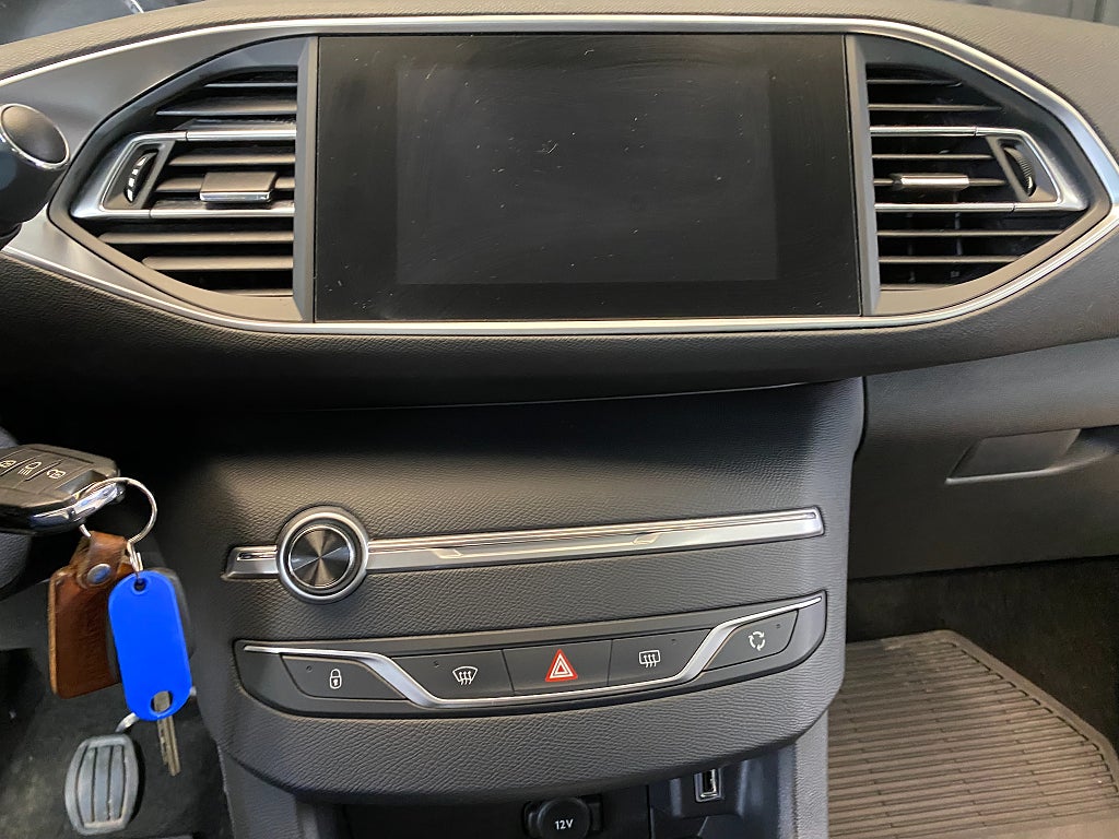 Car Image car-155569-e3de8ddd5e2778200436214d535d186b
