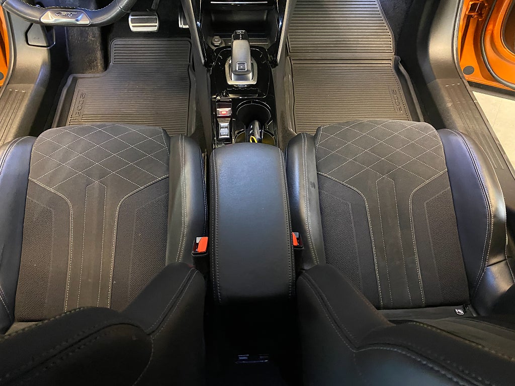 Car Image car-156379-102a9afe254243bfd19306ae8ccdee6b