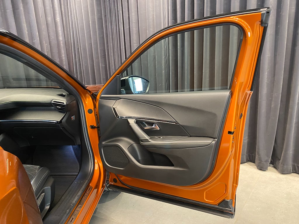 Car Image car-156379-d67c1250be2041ae3d938addd922761e