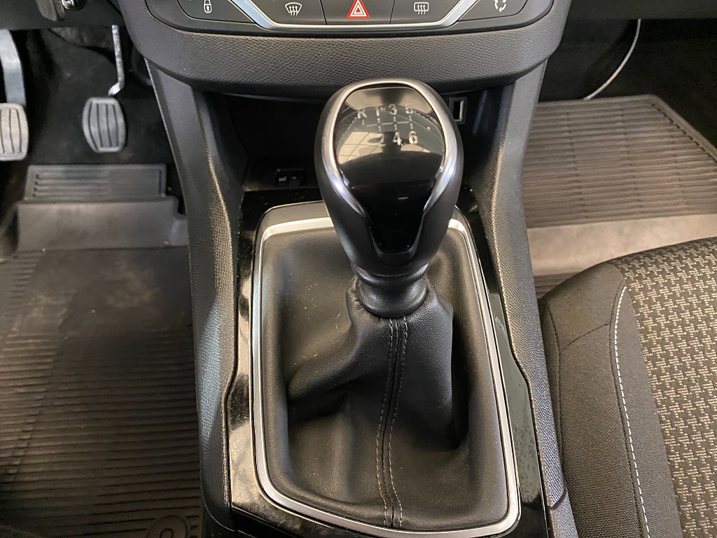 Car Image car-156598-fa3bb6109ca321d0887bf71fa63a29b9