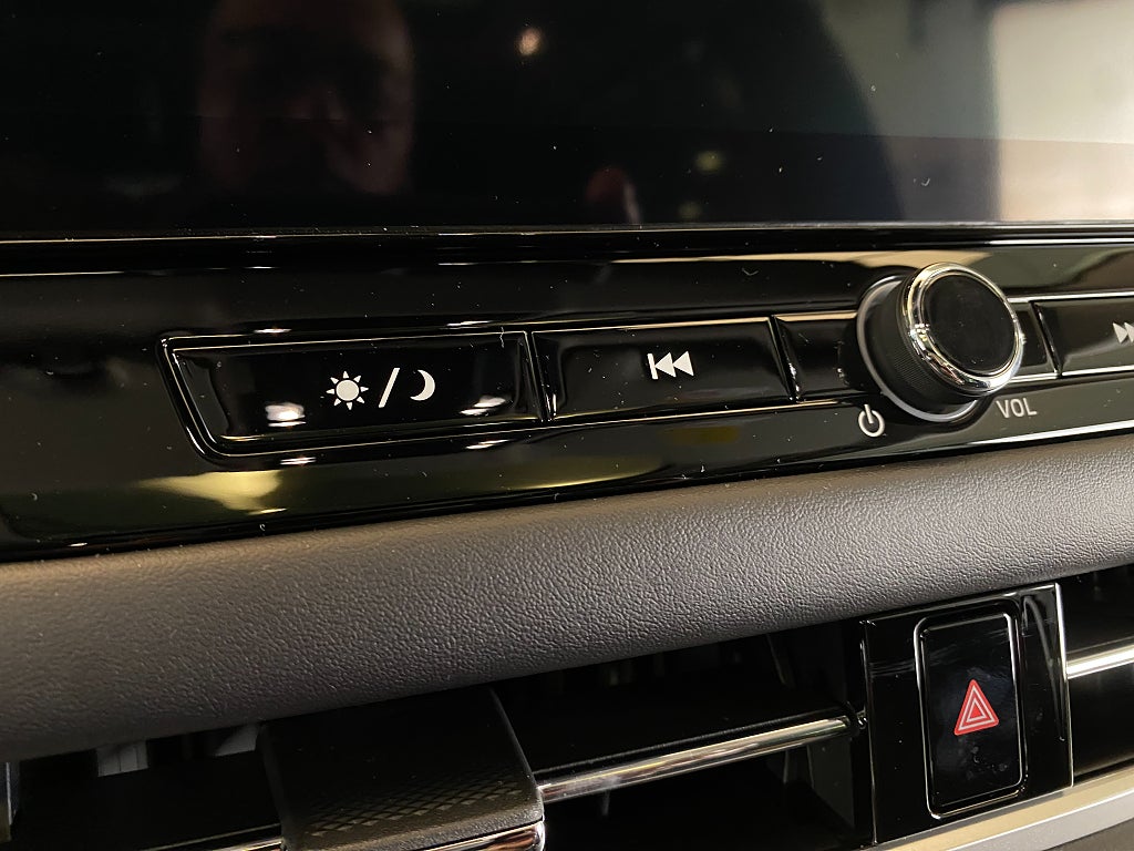 Car Image car-156745-58eccbd1988f95a1cf2c5c4abad9565b