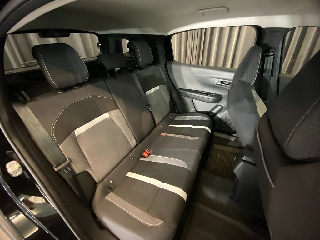 Car Image car-156838-6a661c5509785e1f16271e679f9c53d3