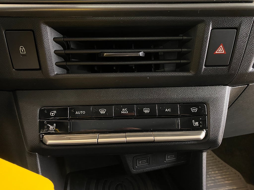 Car Image car-156838-ba41c920148663b734cbde372adddf96