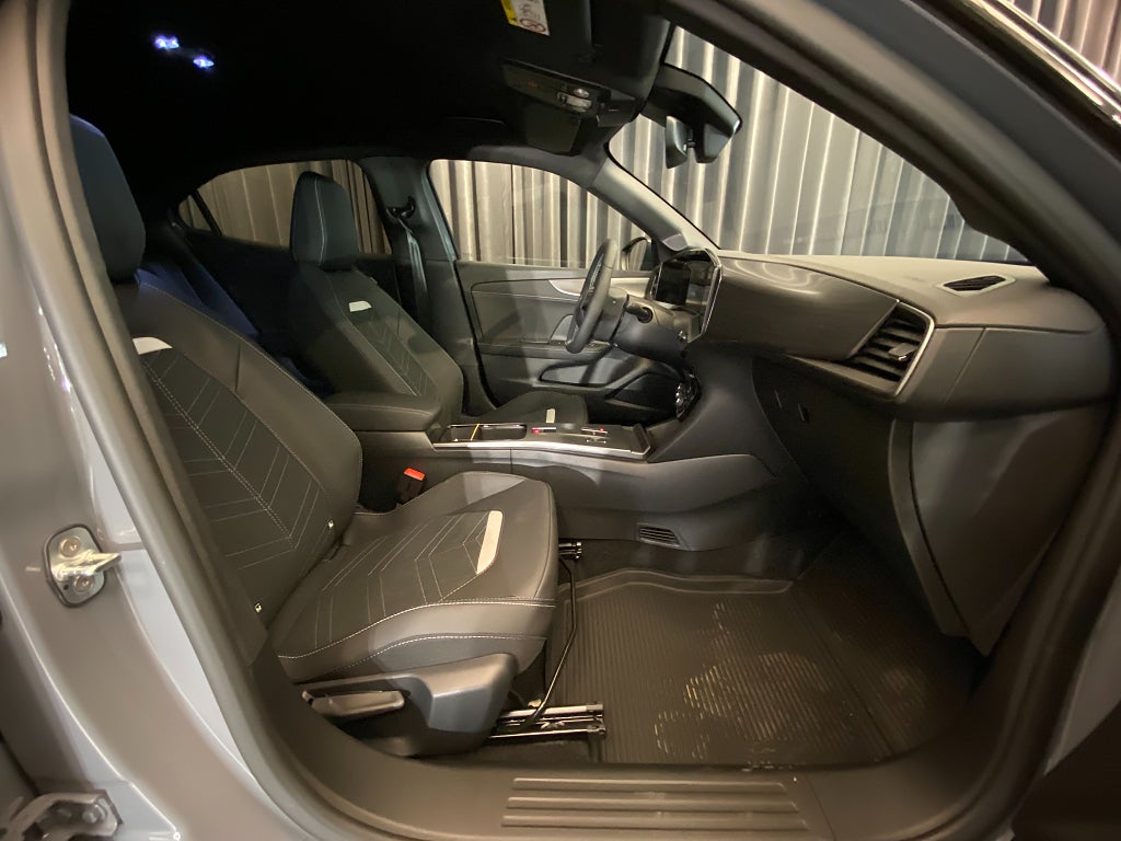 Car Image car-156840-9043b6d6ae55db7da622c0107d23f412