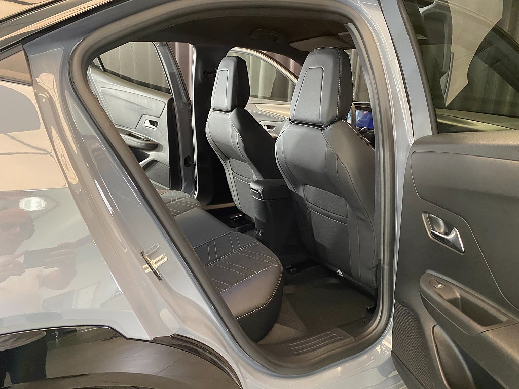 Car Image car-156840-d16288a502c9f8fb7887c742da0f917b