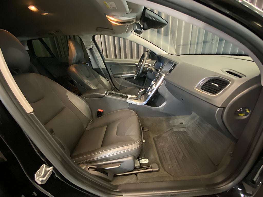 Car Image car-157505-539102ffb1813e4003665e3aa10f374b