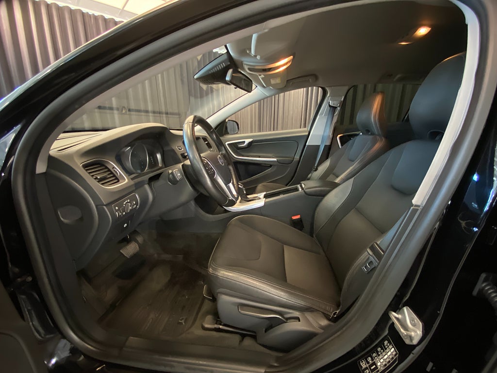 Car Image car-157505-fa4e6725bd4fd33a8f36ab477fdb4ca8