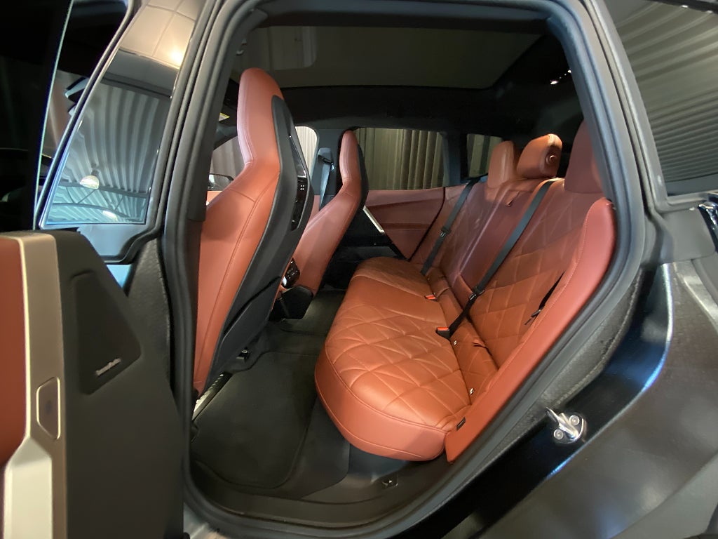 Car Image car-158192-9560d96e3f900e2699d630094e85962e