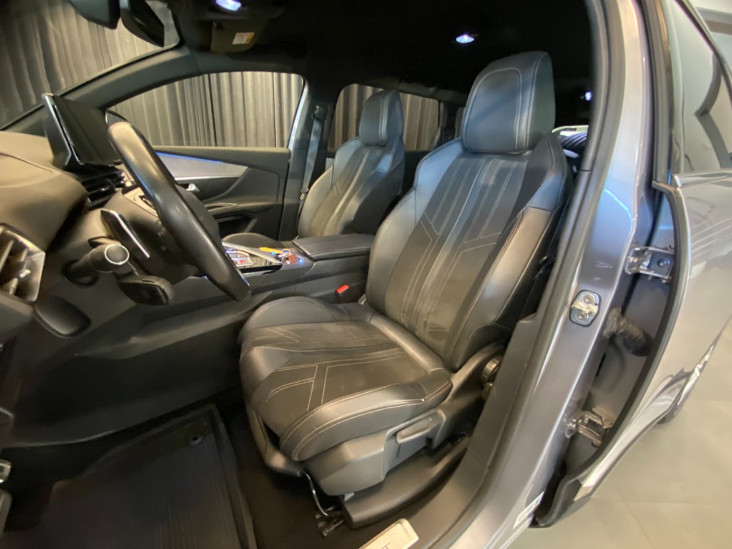 Car Image car-158493-3f547a24cc9be52d96ed6abb5c70b132